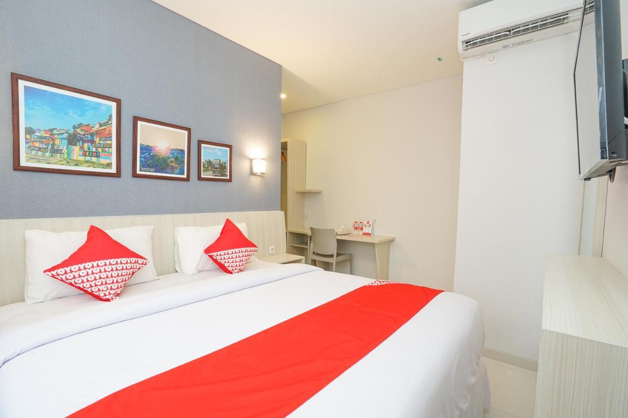 Oyo 272 M Suite Residence 玛琅 外观 照片