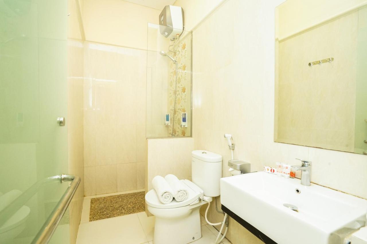 Oyo 272 M Suite Residence 玛琅 外观 照片